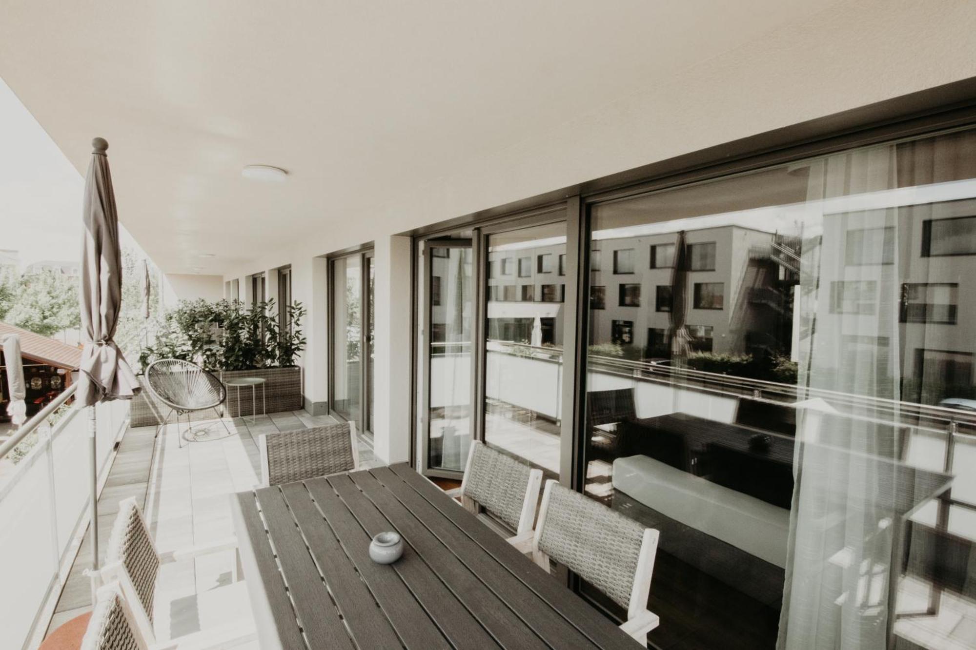 רוסט Jill Apartments מראה חיצוני תמונה